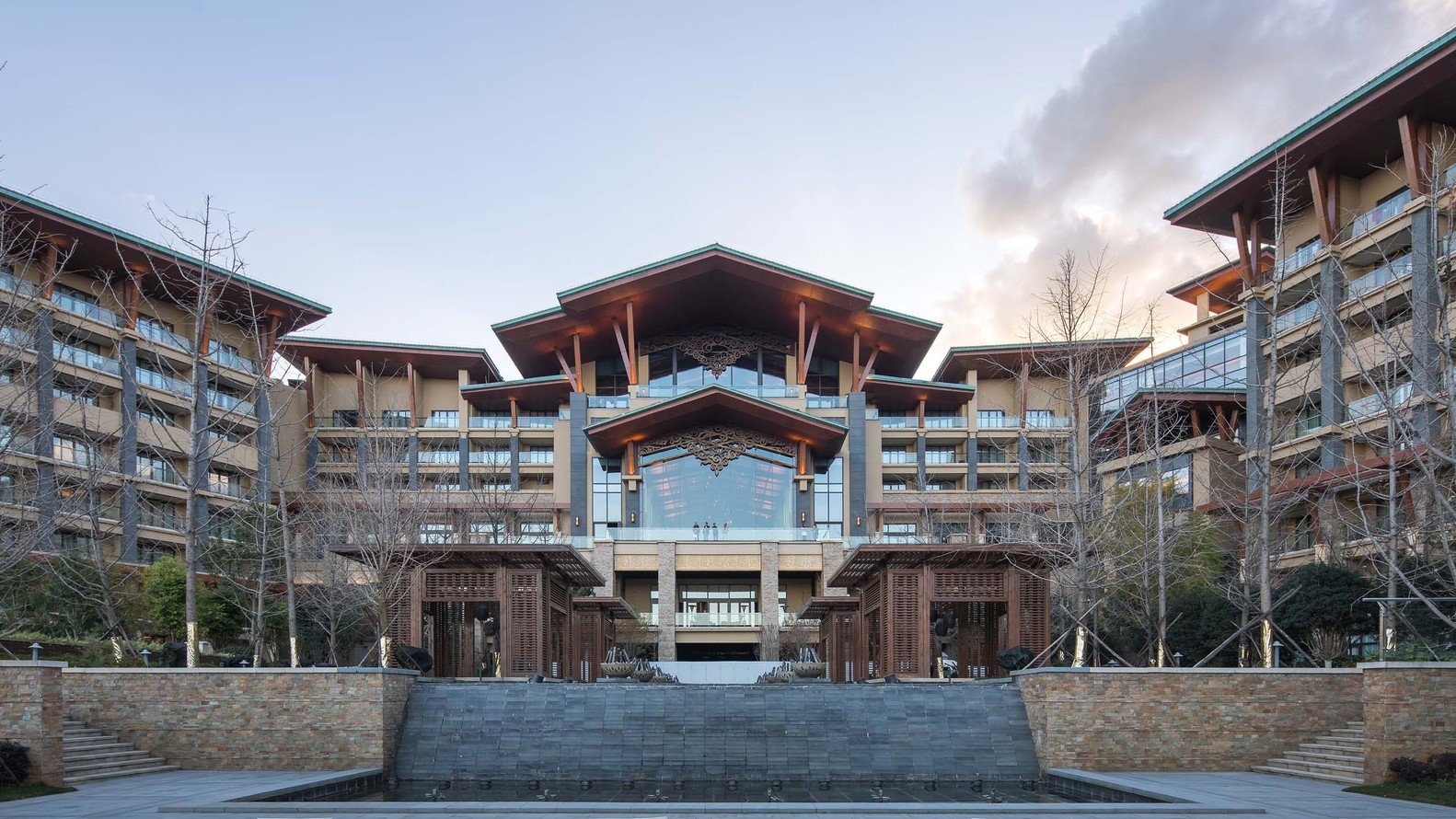 大理實(shí)力希爾頓酒店