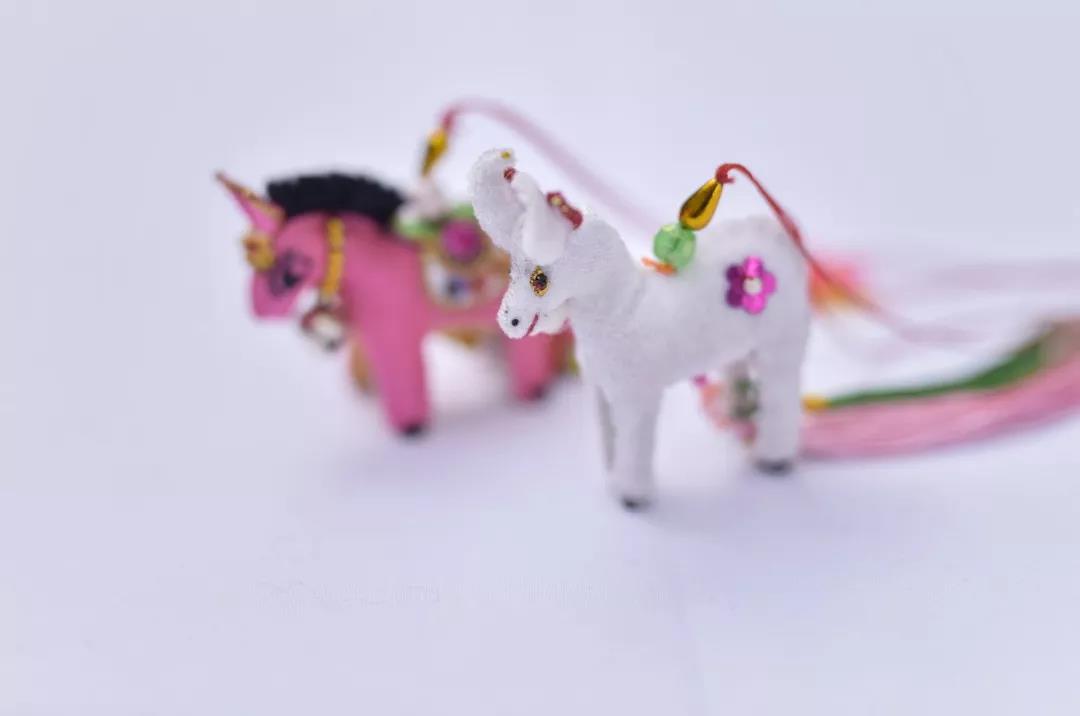 延續(xù)一針一線的信仰，白族傳統(tǒng)民間手工藝制品——劍川布扎    大理傳媒公司